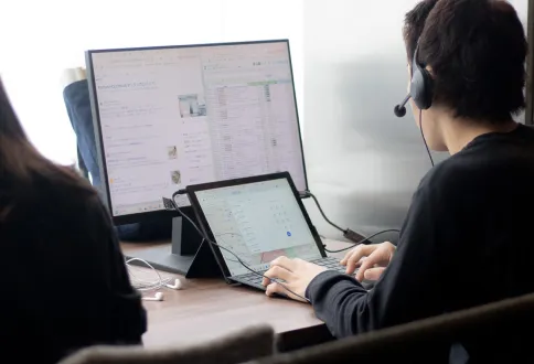 オフィス写真・仕事風景